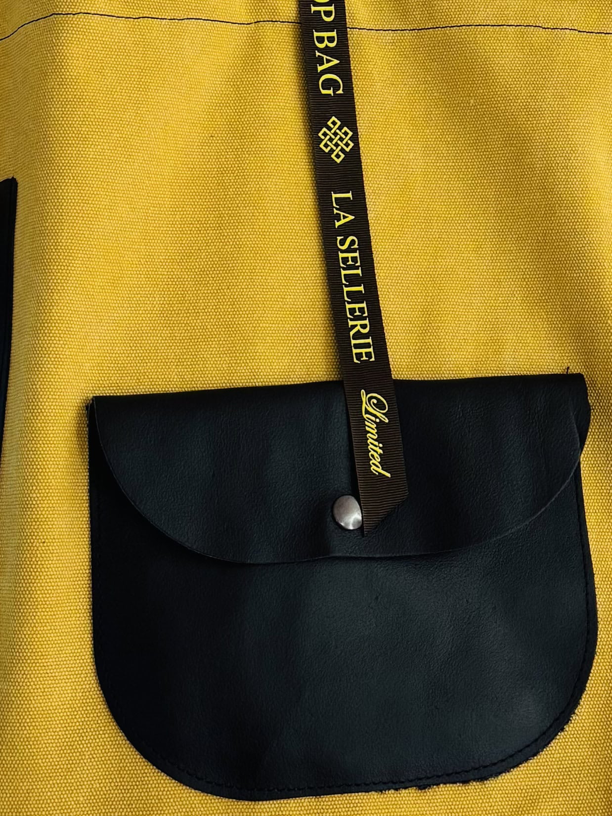 POP BAG Cargo Gialla Tasche Nere - immagine 2