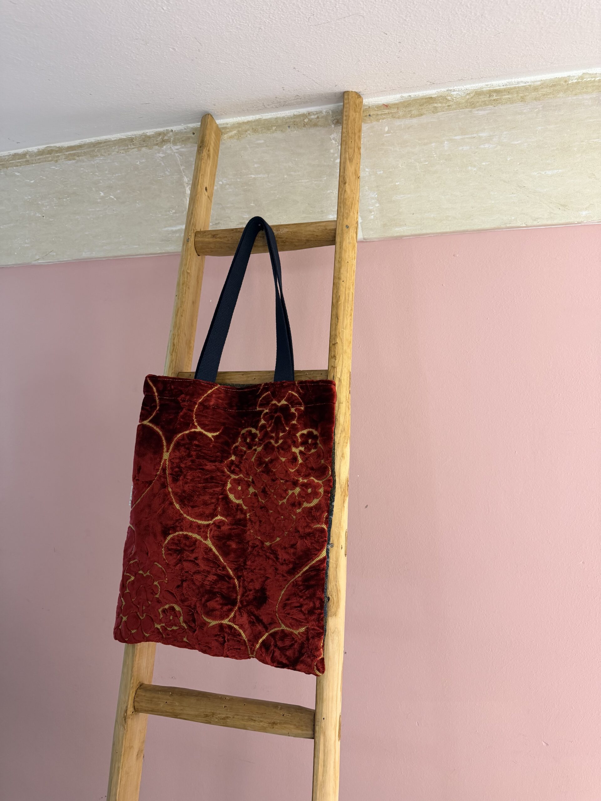 CONCLAVE 11 mini pop bag - immagine 3