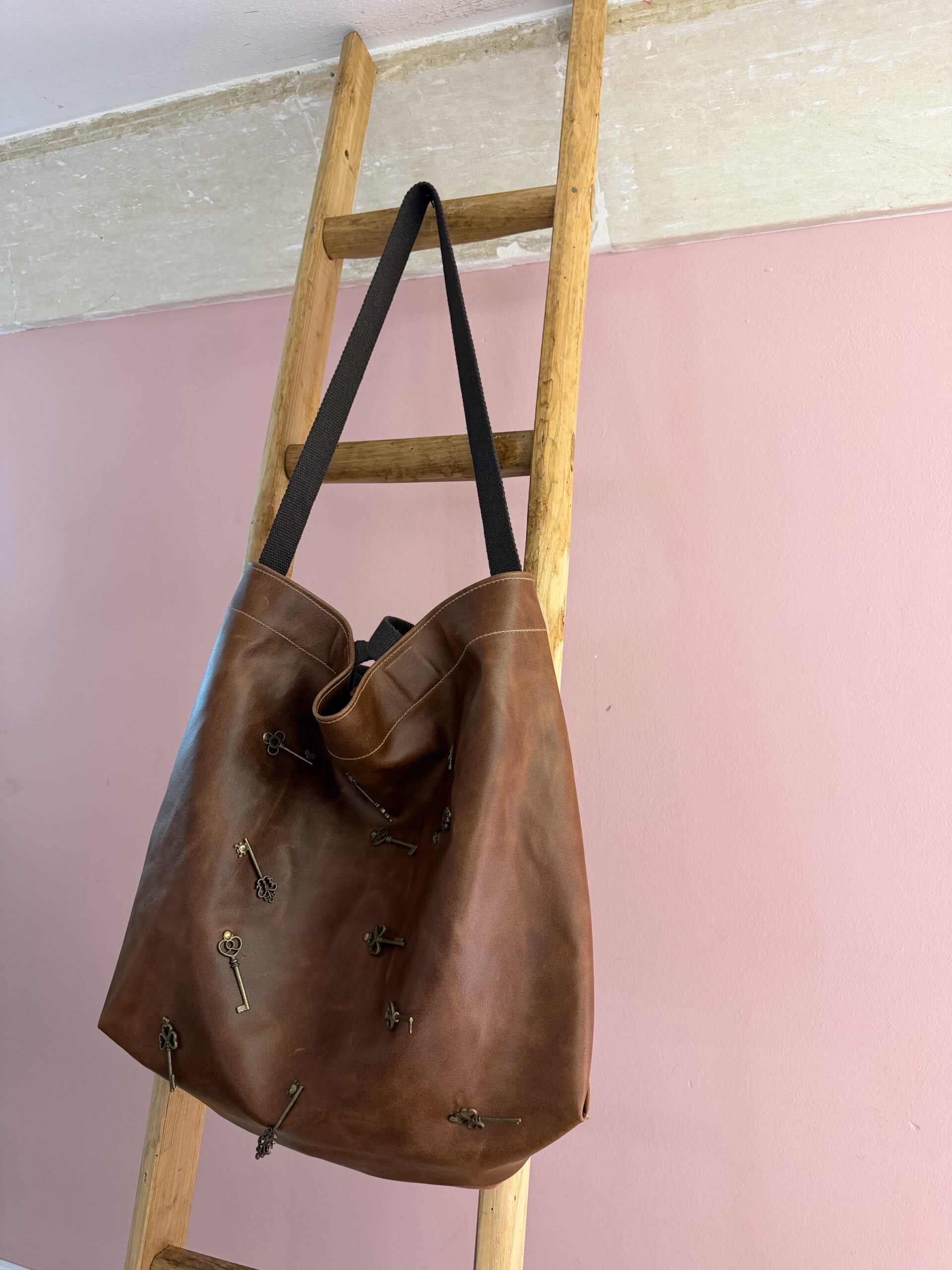 CONCLAVE 14 pop bag - immagine 3