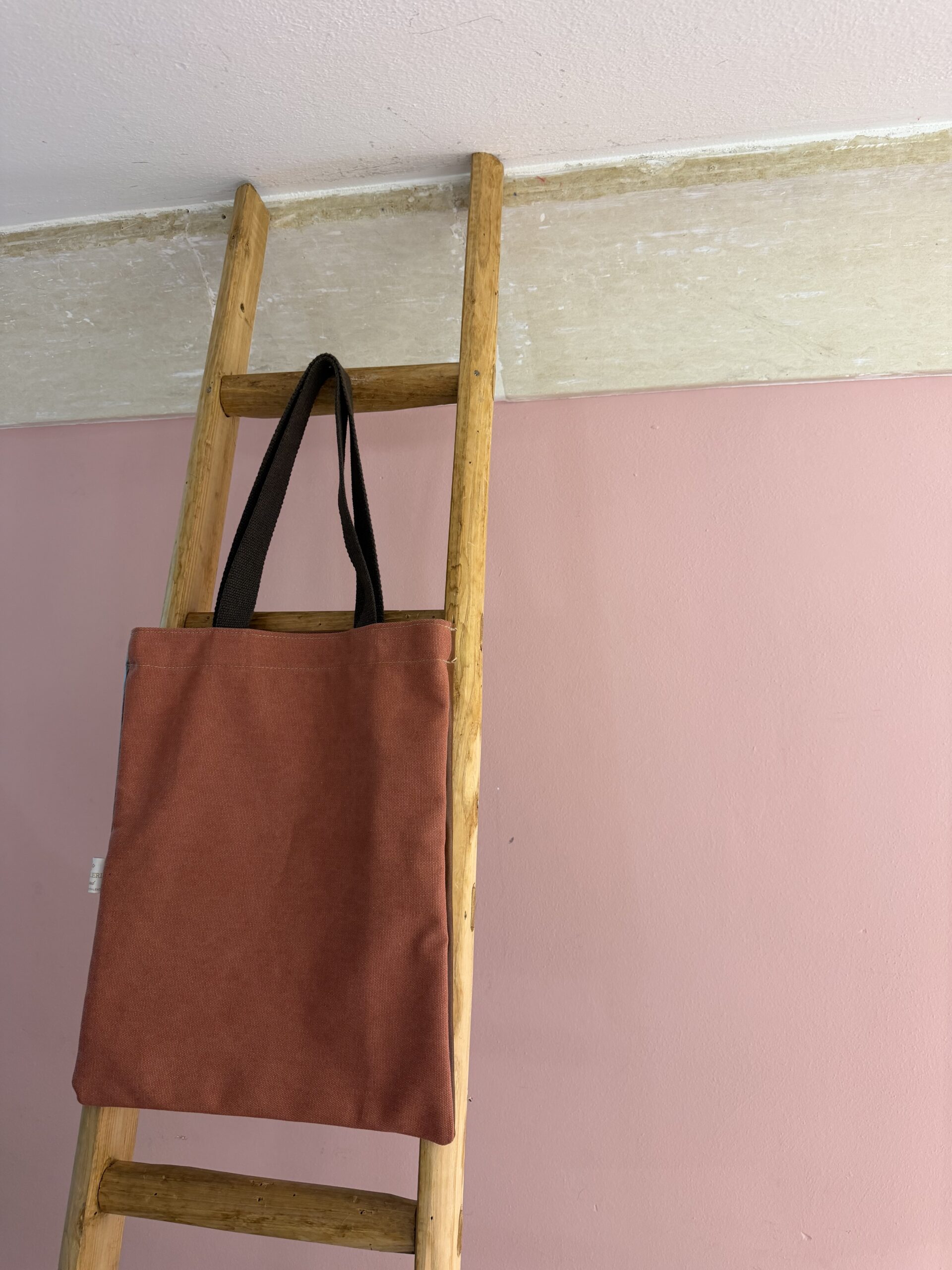 CONCLAVE 16 mini pop bag - immagine 4